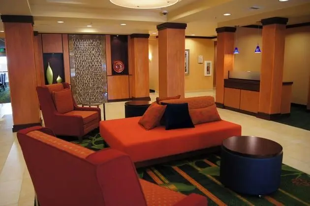 Fairfield Inn & Suites Los Angeles West Covina - Lobi