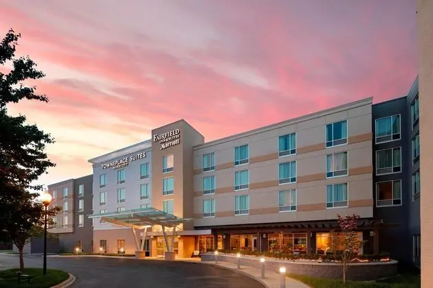 Fairfield Inn & Suites Louisville Northeast