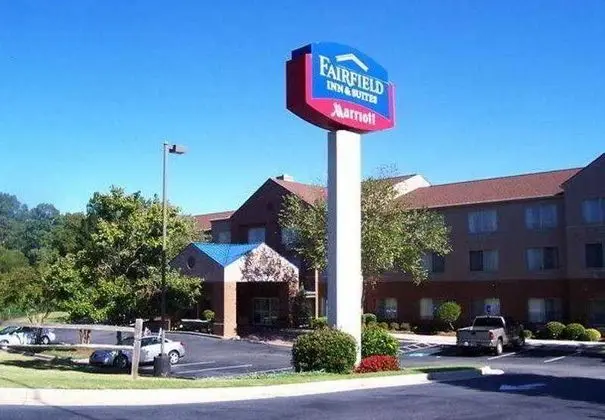 Fairfield Inn & Suites Macon