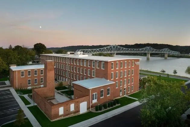 Fairfield Inn & Suites Madison Historic Eagle Cotton Mill