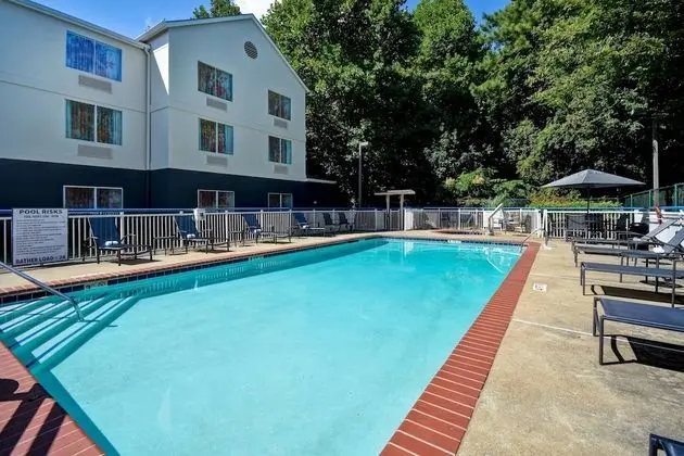 Fairfield Inn & Suites by Marriott Atlanta Kennesaw - Havuz