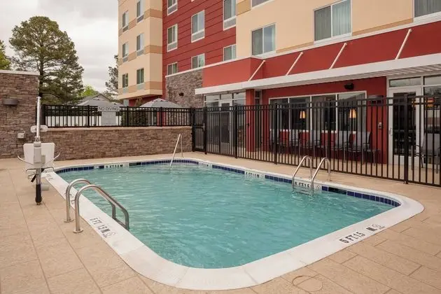 Fairfield Inn & Suites by Marriott Augusta Washington Rd./I-20 - Havuz