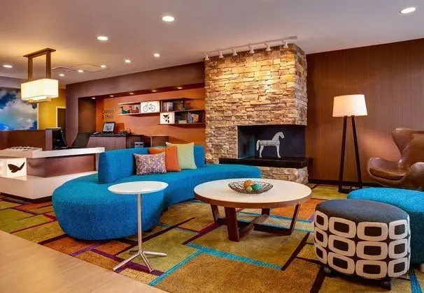 Fairfield Inn & Suites by Marriott Austin Buda - Lobi