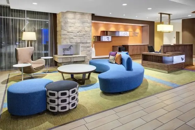 Fairfield Inn & Suites by Marriott Bakersfield North/Airport - Lobi