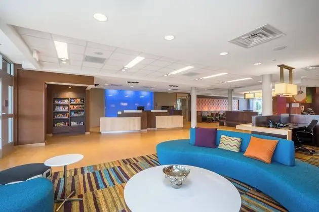 Fairfield Inn & Suites by Marriott Bloomsburg - Lobi