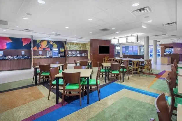 Fairfield Inn & Suites by Marriott Bloomsburg - Yerinde Yemek