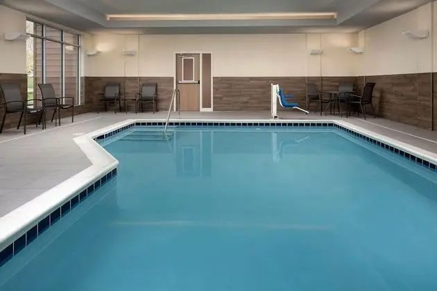 Fairfield Inn & Suites by Marriott Boise West - Havuz