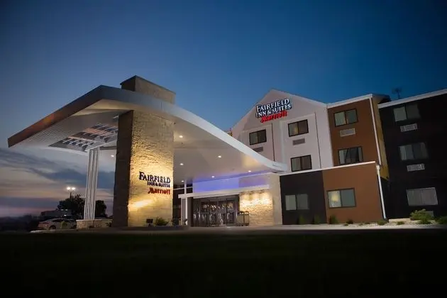 Fairfield Inn & Suites by Marriott Burlington - Dış Mekan