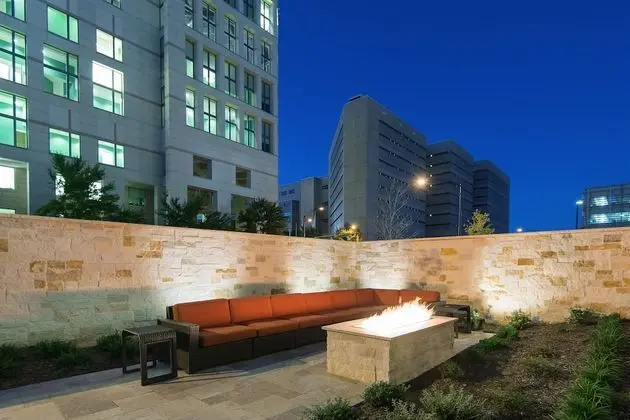 Fairfield Inn & Suites by Marriott Charlotte Uptown - Dış Mekan