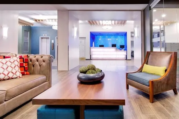 Fairfield Inn & Suites by Marriott Charlotte Uptown - Lobi