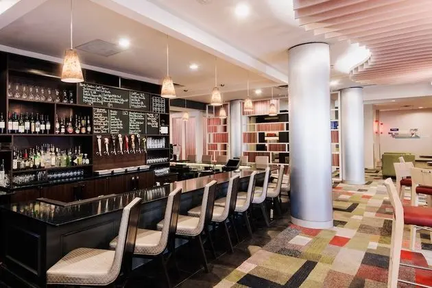 Fairfield Inn & Suites by Marriott Charlotte Uptown - Yerinde Yemek