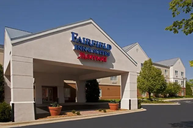 Fairfield Inn & Suites by Marriott Chicago Naperville