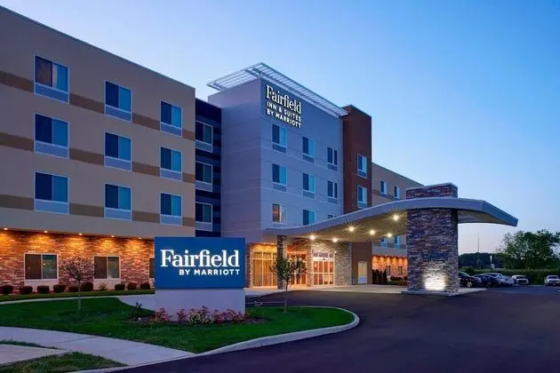 Fairfield Inn & Suites by Marriott Columbus, IN - Dış Mekan