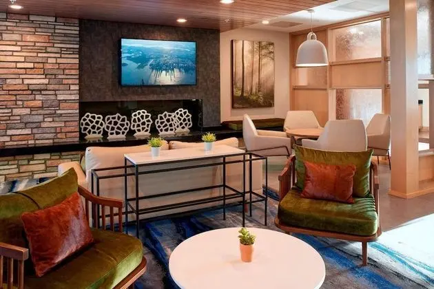 Fairfield Inn & Suites by Marriott Columbus, IN - Lobi