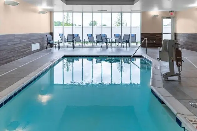 Fairfield Inn & Suites by Marriott Columbus New Albany - Havuz