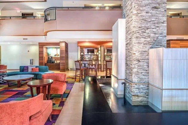 Fairfield Inn & Suites by Marriott Durham Southpoint - Yerinde Yemek
