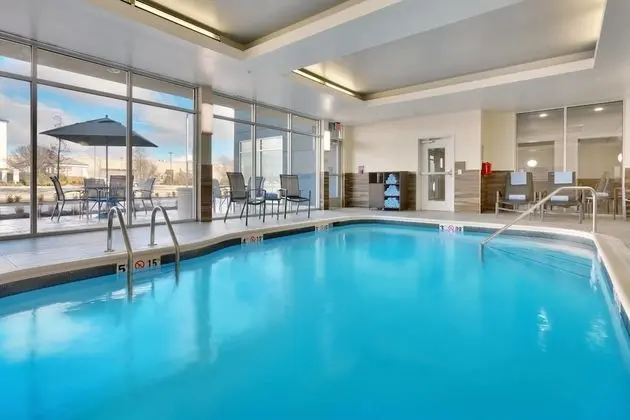 Fairfield Inn & Suites by Marriott Fort Smith - Havuz