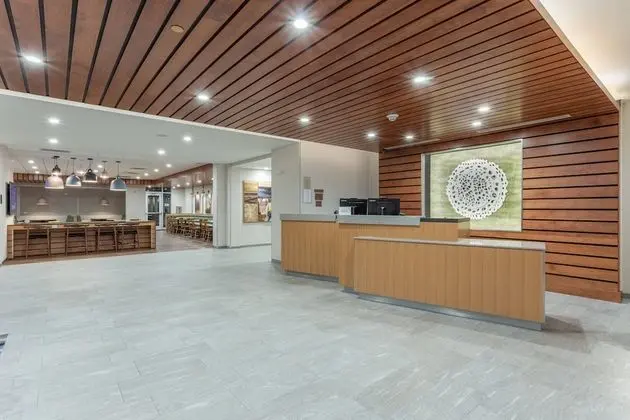 Fairfield Inn & Suites by Marriott Franklin - Lobi