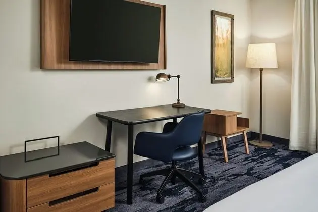 Fairfield Inn & Suites by Marriott Gillette - Havuz