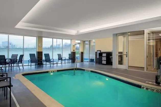 Fairfield Inn & Suites by Marriott Harrisburg West/Mechanicsburg - Havuz