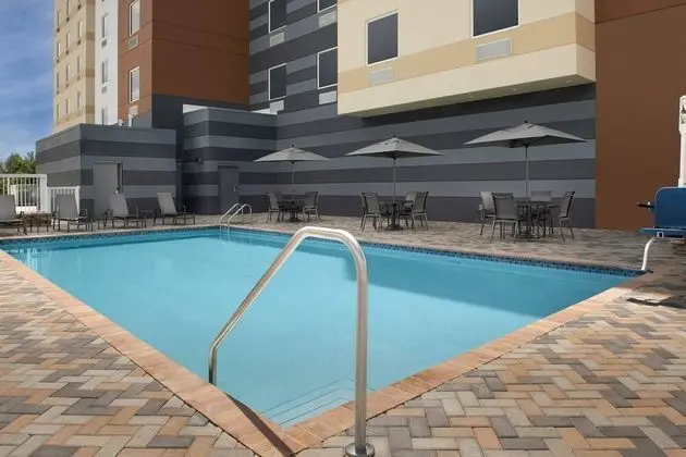 Fairfield Inn & Suites by Marriott Homestead Florida City - Havuz