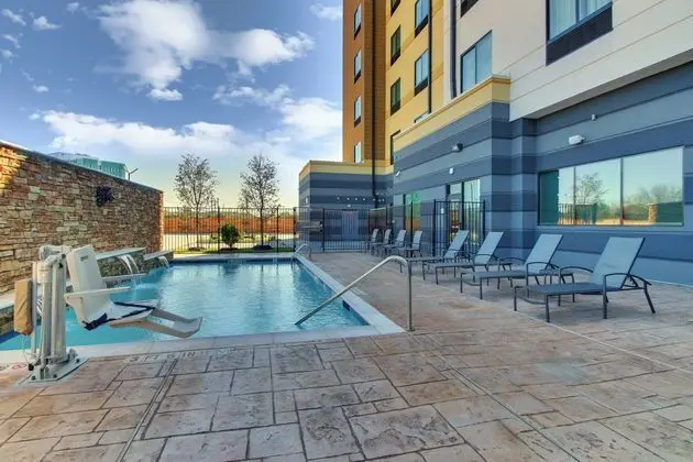 Fairfield Inn & Suites by Marriott Houston Brookhollow - Havuz