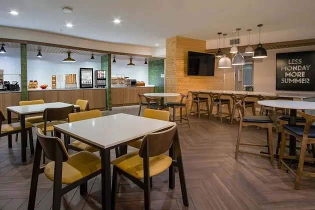 Fairfield Inn & Suites by Marriott Houston Katy - Yerinde Yemek