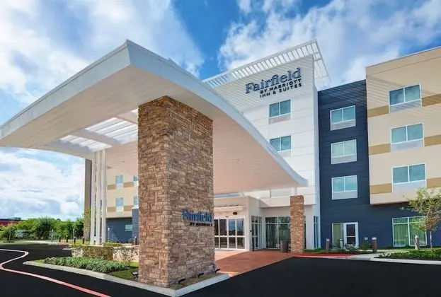 Fairfield Inn & Suites by Marriott Houston NASA/Webster