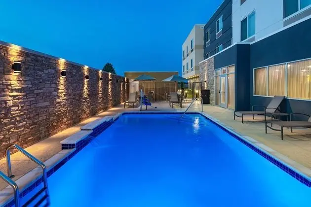 Fairfield Inn & Suites by Marriott Houston Richmond - Havuz