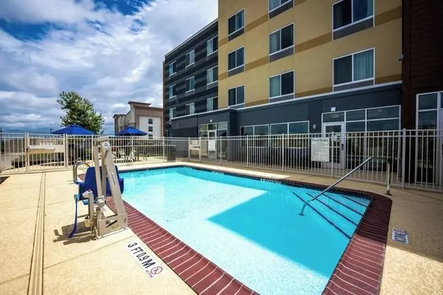 Fairfield Inn & Suites by Marriott Huntsville - Havuz