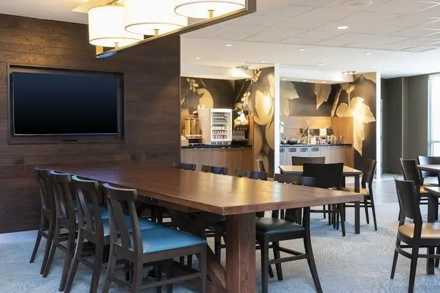 Fairfield Inn & Suites by Marriott Indianapolis Carmel - Yerinde Yemek