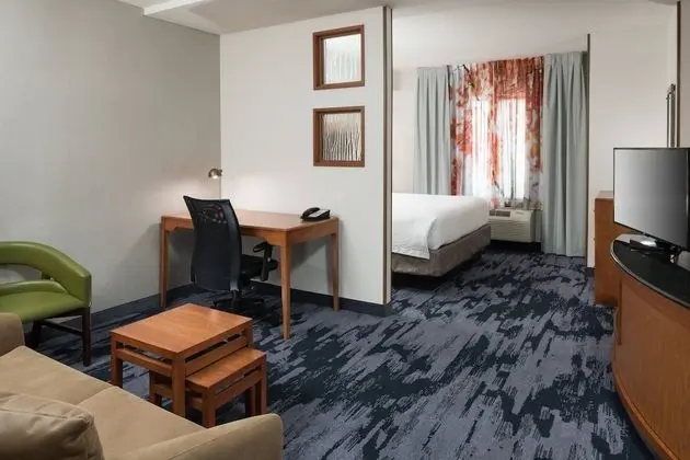 Fairfield Inn & Suites by Marriott Kansas City Overland Park - Oda