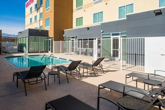 Fairfield Inn & Suites by Marriott Las Vegas Northwest - Havuz