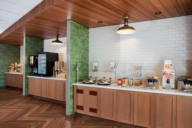 Fairfield Inn & Suites by Marriott Lebanon near Expo Center - Kahvaltı