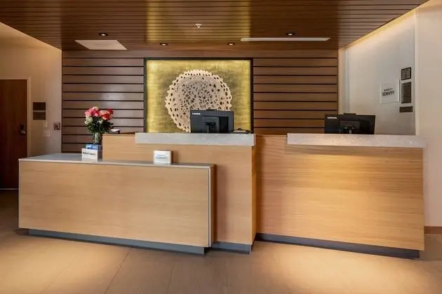 Fairfield Inn & Suites by Marriott Little Rock Airport - Lobi