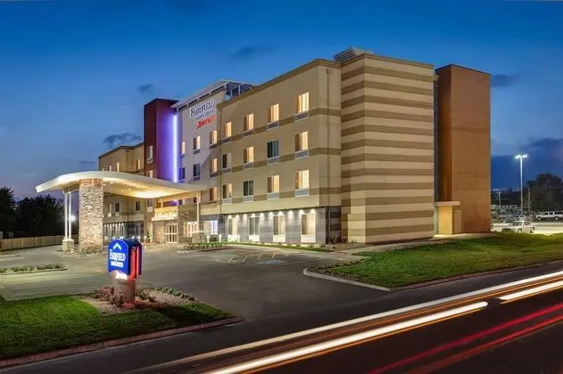 Fairfield Inn & Suites by Marriott Locust Grove I-75 South