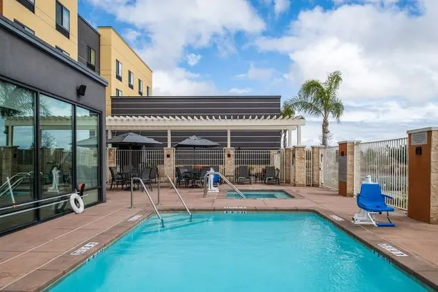 Fairfield Inn & Suites by Marriott Menifee - Havuz