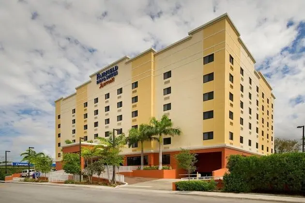 Fairfield Inn & Suites by Marriott Miami Airport South - Dış Mekan