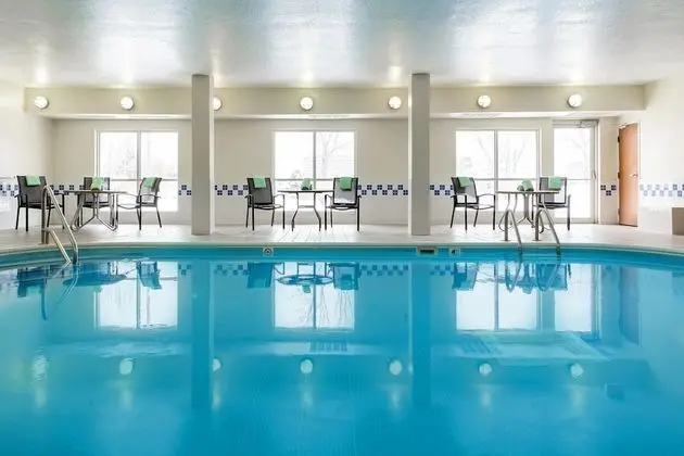 Fairfield Inn & Suites by Marriott Minneapolis Eden Prairie - Havuz