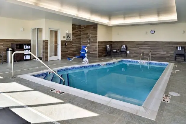 Fairfield Inn & Suites by Marriott Minneapolis Shakopee - Havuz