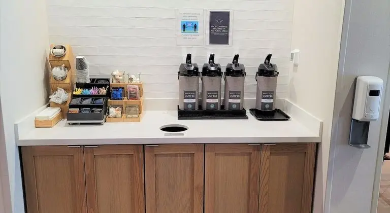 Fairfield Inn & Suites by Marriott Pensacola West I-10 - Yerinde Yemek