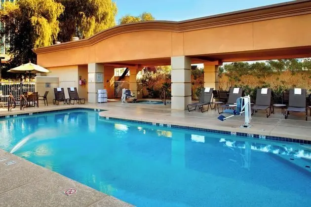 Fairfield Inn & Suites by Marriott Phoenix Midtown - Havuz