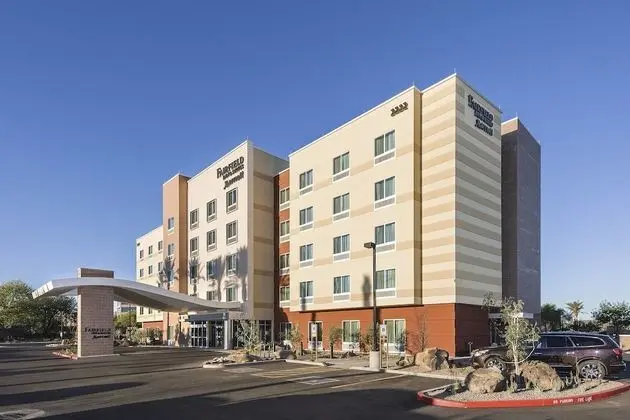 Fairfield Inn & Suites by Marriott Phoenix Tempe/Airport - Dış Mekan