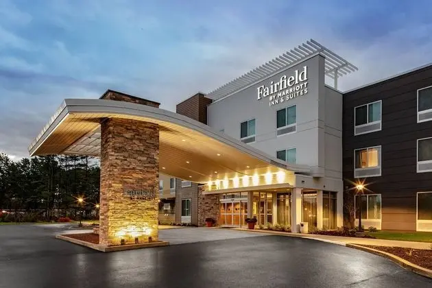Fairfield Inn & Suites by Marriott Queensbury Glens Falls/Lake George Area - Dış Mekan