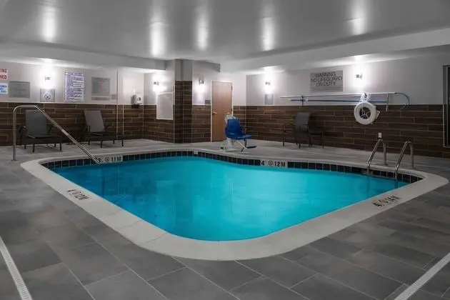 Fairfield Inn & Suites by Marriott Rocky Mount - Havuz