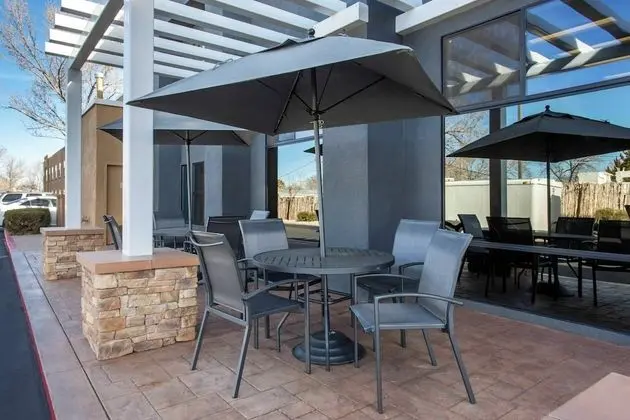 Fairfield Inn & Suites by Marriott Santa Fe - Dış Mekan