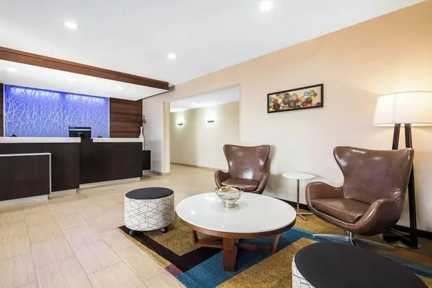 Fairfield Inn & Suites by Marriott Santa Fe - Lobi