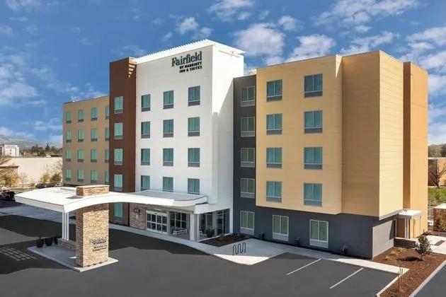 Fairfield Inn & Suites by Marriott Santa Rosa Rohnert Park - Dış Mekan