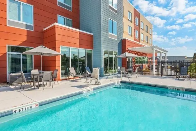 Fairfield Inn & Suites by Marriott Santee - Havuz