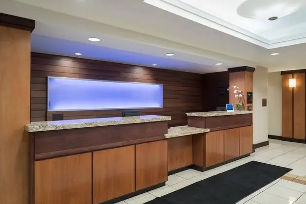 Fairfield Inn & Suites by Marriott State College - Lobi